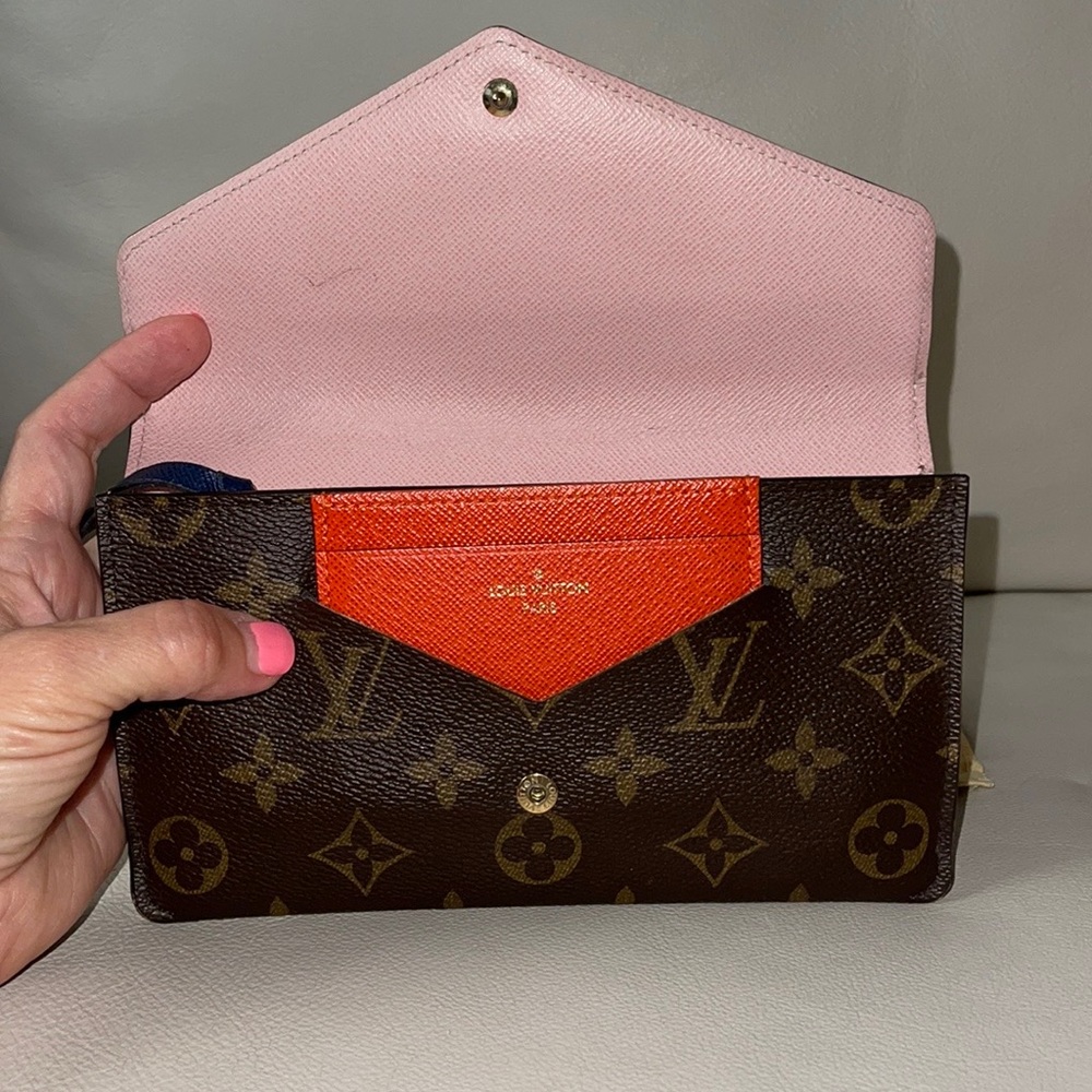 Louis Vuitton wallet with separate card holder, coin pouch, and dust bag.